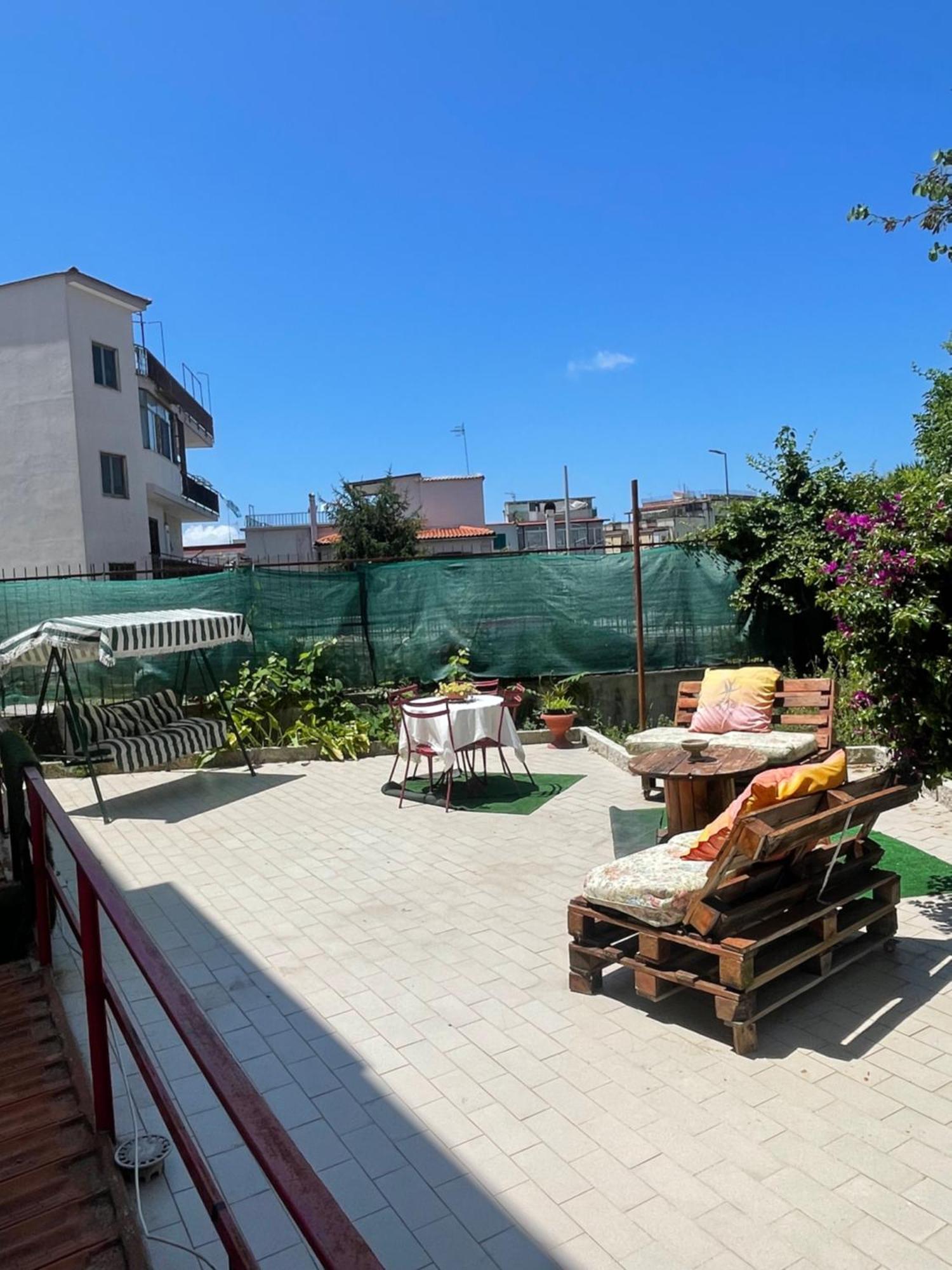 Bed & Breakfast Lipi Apartment Pozzuoli Exterior foto